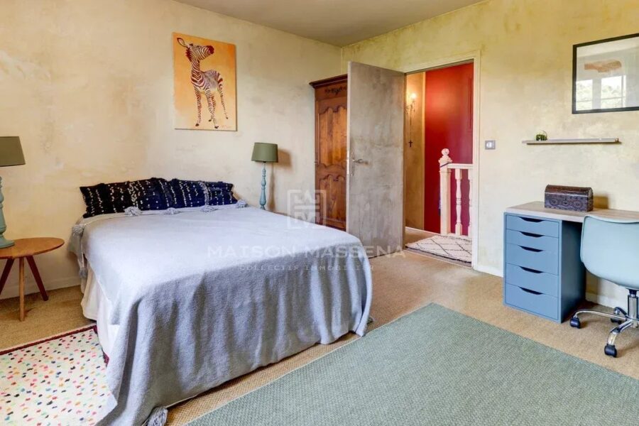 Maison à vendre à La Roquette-sur-Var — Vue montagne — photo 35