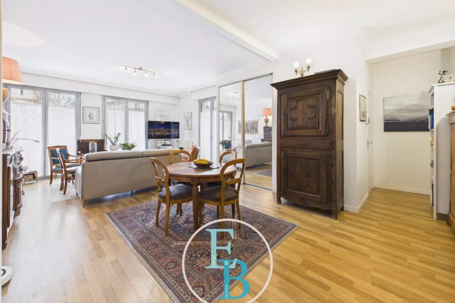 Appartement à vendre à Paris 17e arrondissement — Vue sur la ville — photo 11
