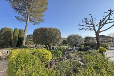 Maison à vendre à Roquefort-les-Pins