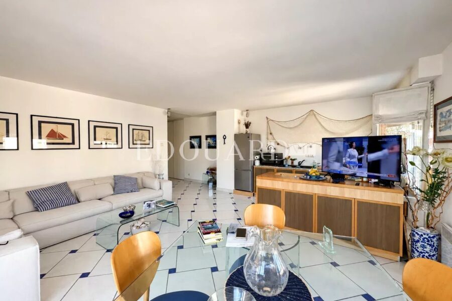 Appartement à vendre à Menton — Vue sur la ville — photo 9