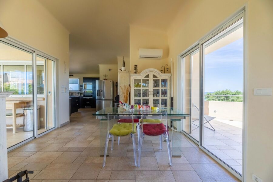 Maison à vendre à Sainte-Lucie-de-Porto-Vecchio — Vue mer — photo 9