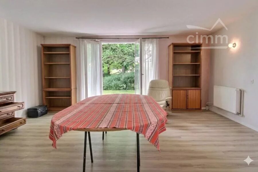 Maison à vendre à Joué-lès-Tours — Vue parc & jardin — photo 5