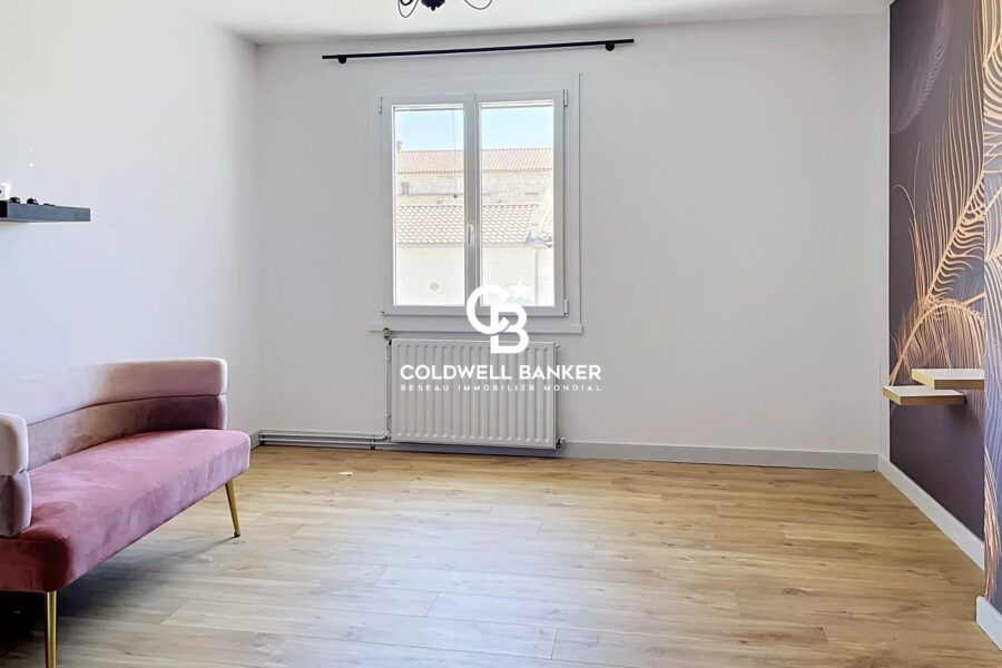 Maison à vendre à Sainte-Lheurine — Vue parc & jardin — photo 21