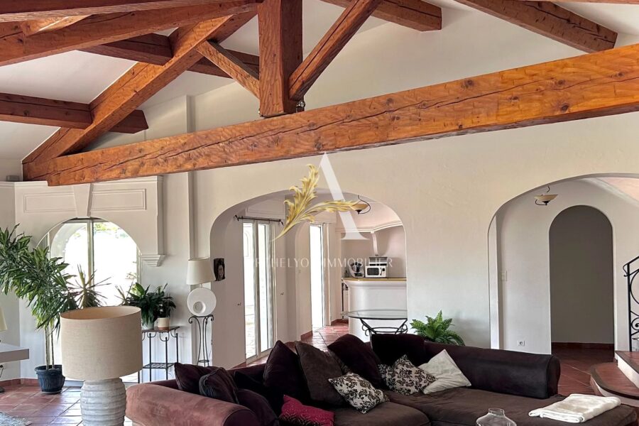 Maison à vendre à Sainte-Maxime — Vue mer — photo 18