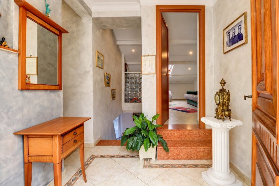 Maison à vendre à La Trinité — Vue montagne — photo 17