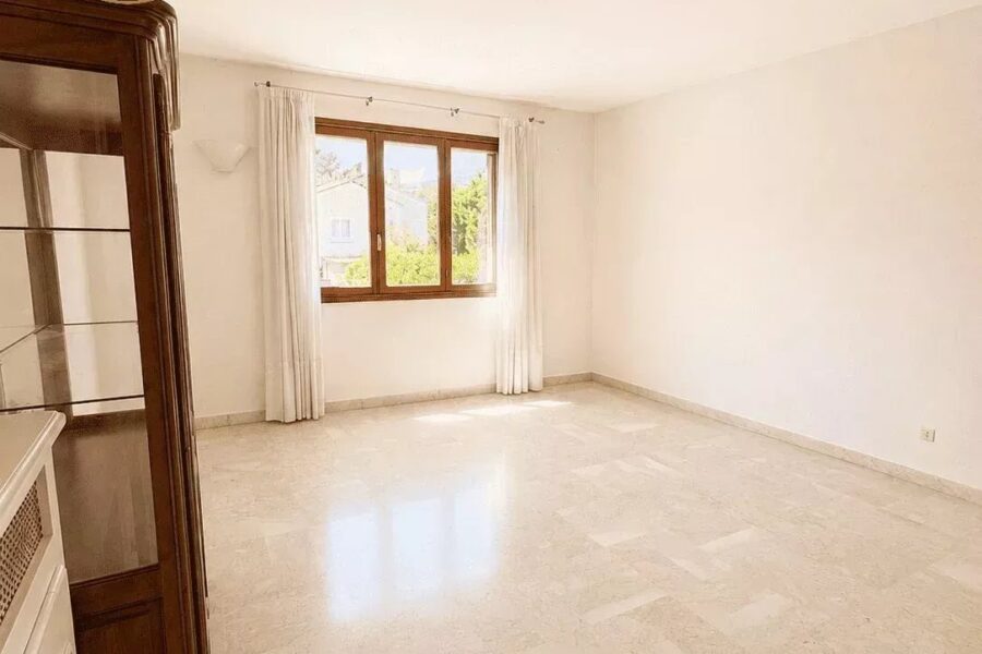 Maison à vendre à Hyères — Vue parc & jardin — photo 7