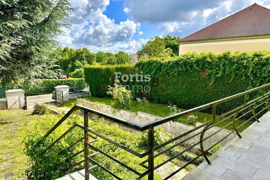 Maison à vendre à Boissise-le-Roi — Vue sur la ville — photo 17
