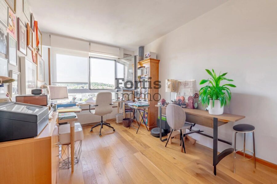 Appartement à vendre à Issy-les-Moulineaux — Vue sur la ville — photo 15