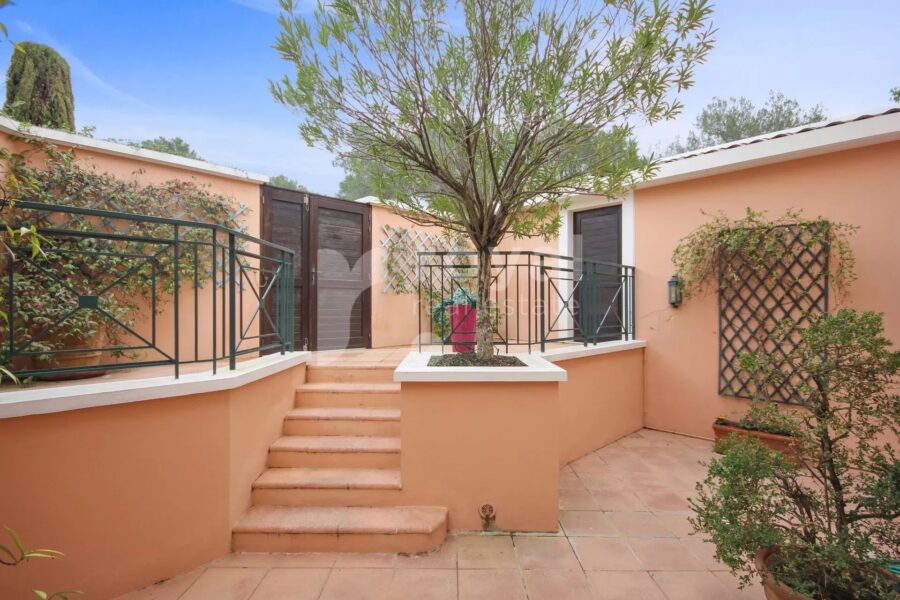 Maison à vendre à Mougins — Vue golf — photo 3