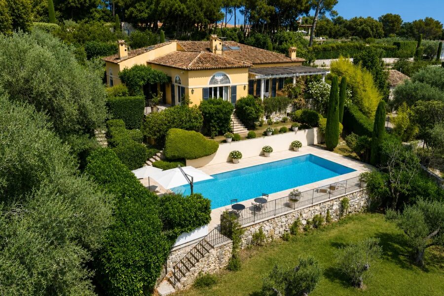 Maison à vendre à La Colle-sur-Loup — Vue mer — photo 2