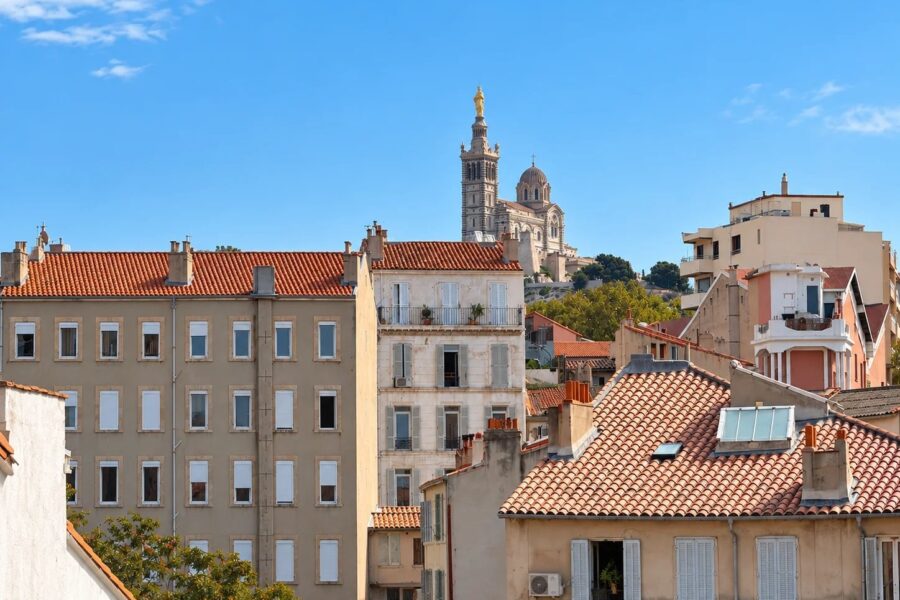 Appartement à vendre à Marseille 7e arrondissement — Vue montagne — photo 2