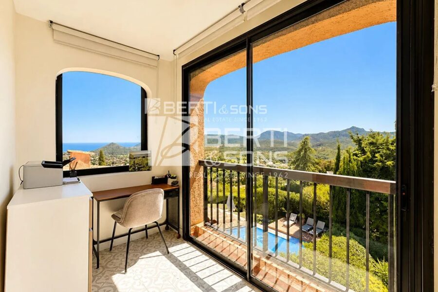 Appartement à vendre à Mandelieu-la-Napoule — Vue mer — photo 9