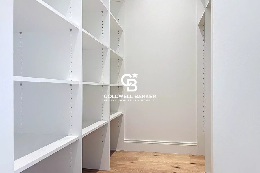 Appartement à vendre à Rochefort — Vue sur la ville — photo 14