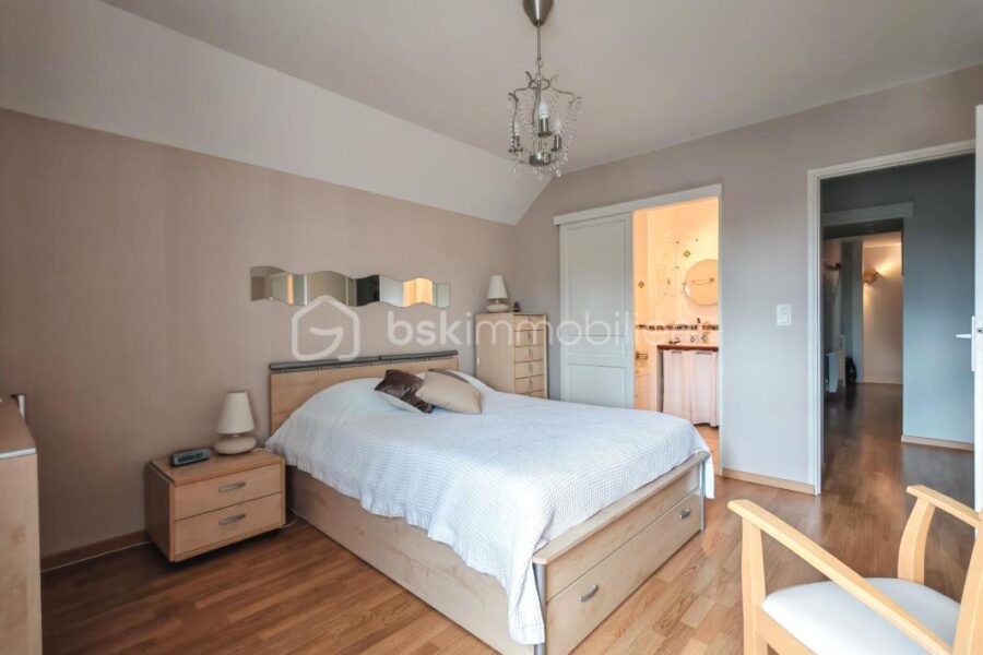 Maison à vendre à Saint-Denis-lès-Rebais — Vue parc & jardin — photo 9
