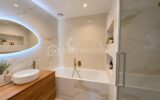 Appartement à vendre à Saint-Laurent-du-Var — Vue mer — photo 9