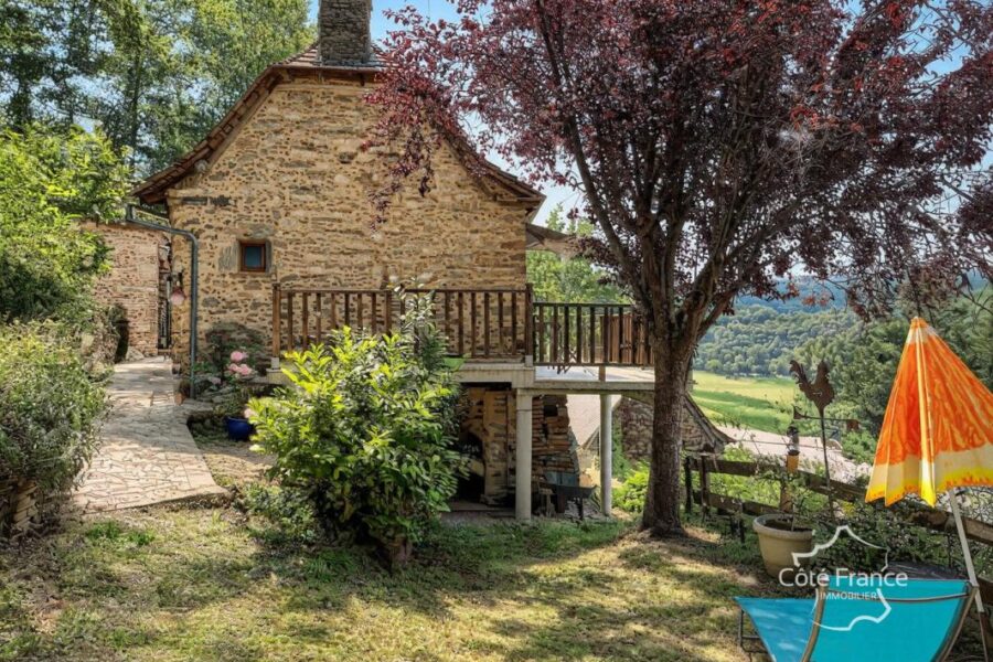 Maison à vendre à Saint-Parthem — Vue nature — photo 10