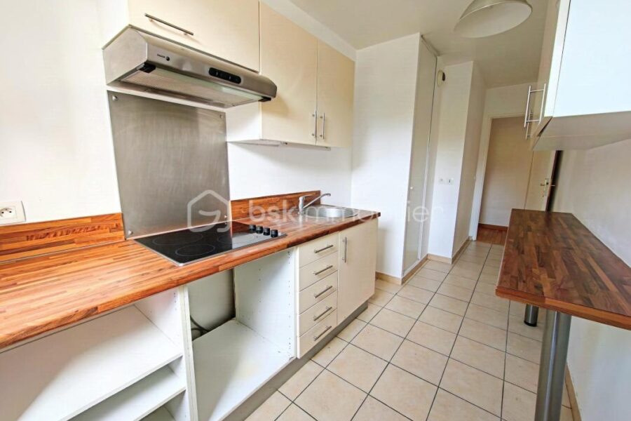 Appartement à vendre à Saint-Cyr-l&rsquo;École — Vue dégagée — photo 10