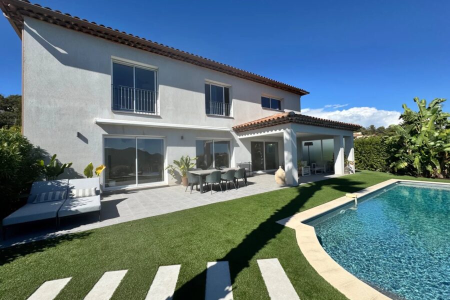 Maison à vendre à Les Adrets-de-l&rsquo;Estérel — Vue montagne — photo 45