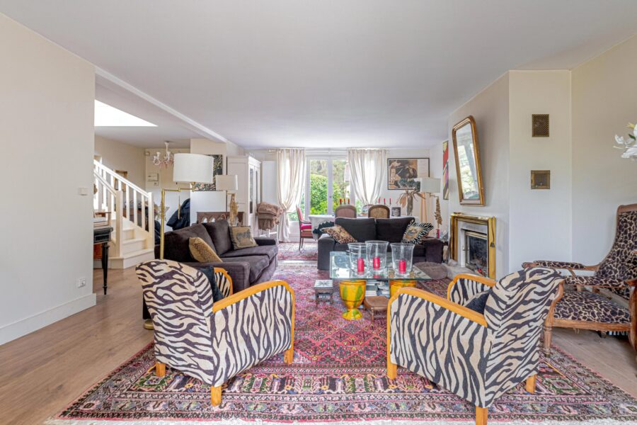 Maison à vendre à Louveciennes — Vue parc & jardin — photo 8