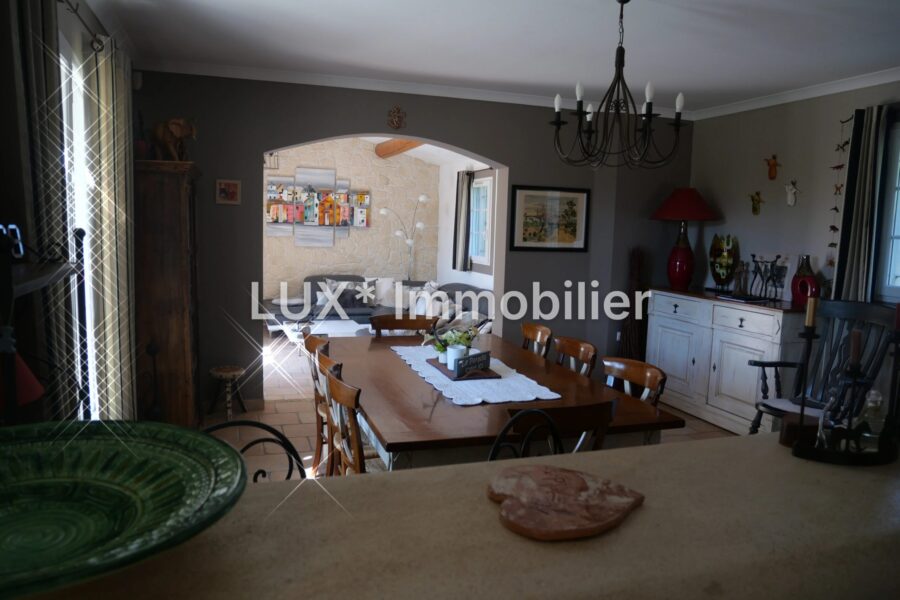 Maison à vendre à Saint-Rémy-de-Provence — Vue parc & jardin — photo 11