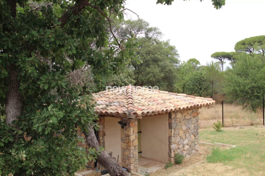 Maison à vendre à La Garde-Freinet — Vue montagne — photo 20