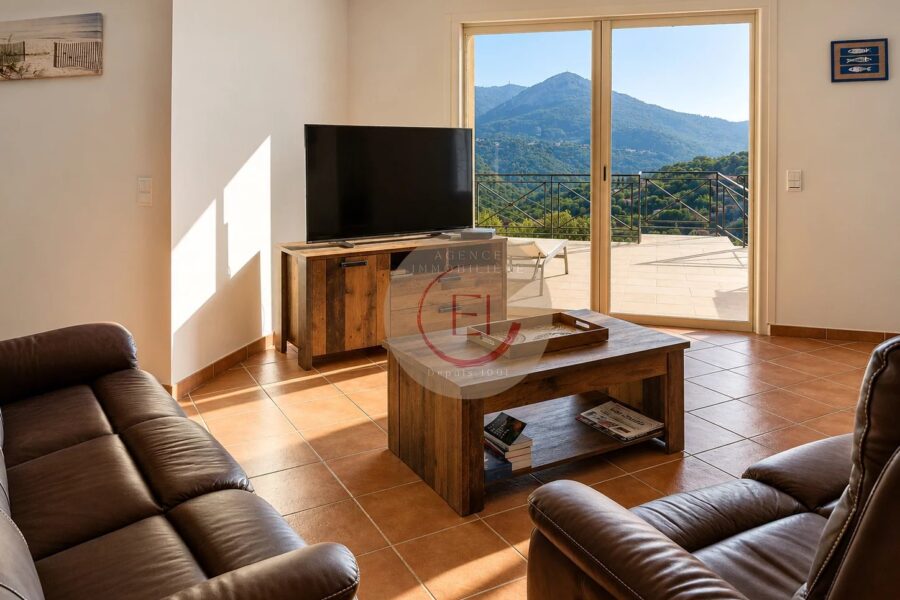 Maison à vendre à Les Adrets-de-l&rsquo;Estérel — Vue montagne — photo 11
