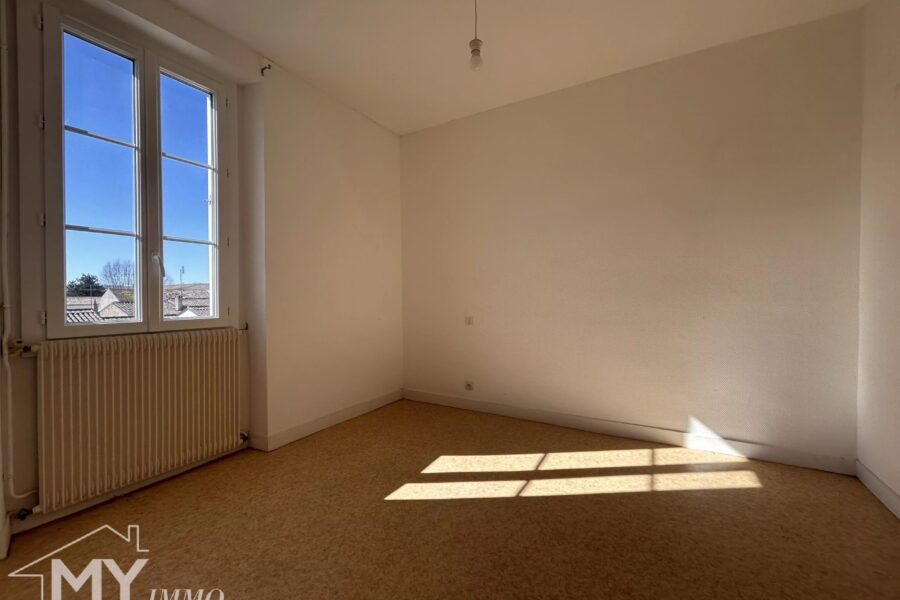 Maison à vendre à Sainte-Foy-la-Grande — Vue sur la ville — photo 4