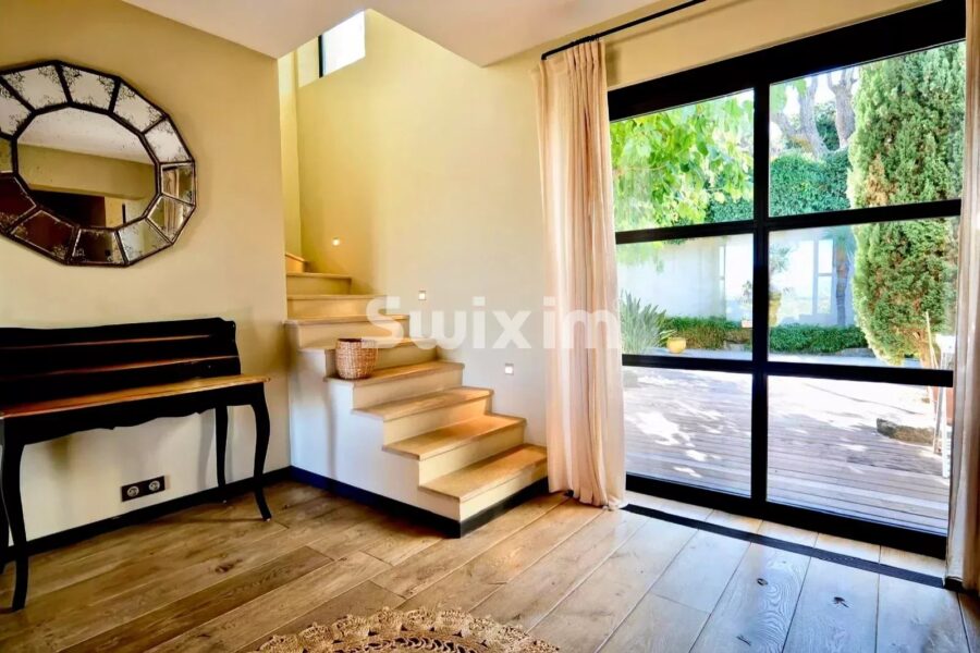 Maison à vendre à Saint-Tropez — Vue mer — photo 8
