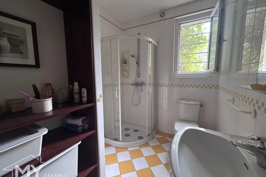 Maison à vendre à Pineuilh — Vue parc & jardin — photo 16