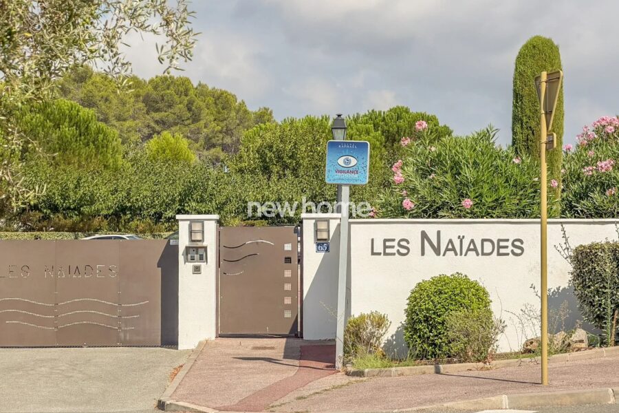 Appartement à vendre à Saint-Raphaël — Vue montagne — photo 5