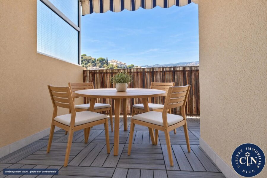 Appartement à vendre à Nice — Vue montagne — photo 1