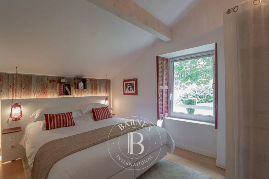 Maison à vendre à Saint-Pée-sur-Nivelle — Vue montagne — photo 16