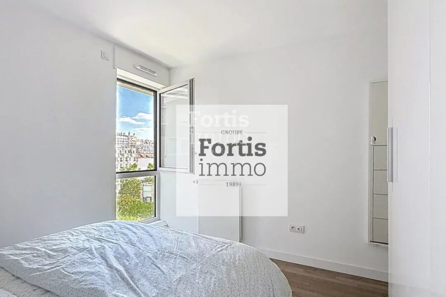 Appartement à vendre à Paris 13e arrondissement — Vue sur la ville — photo 9