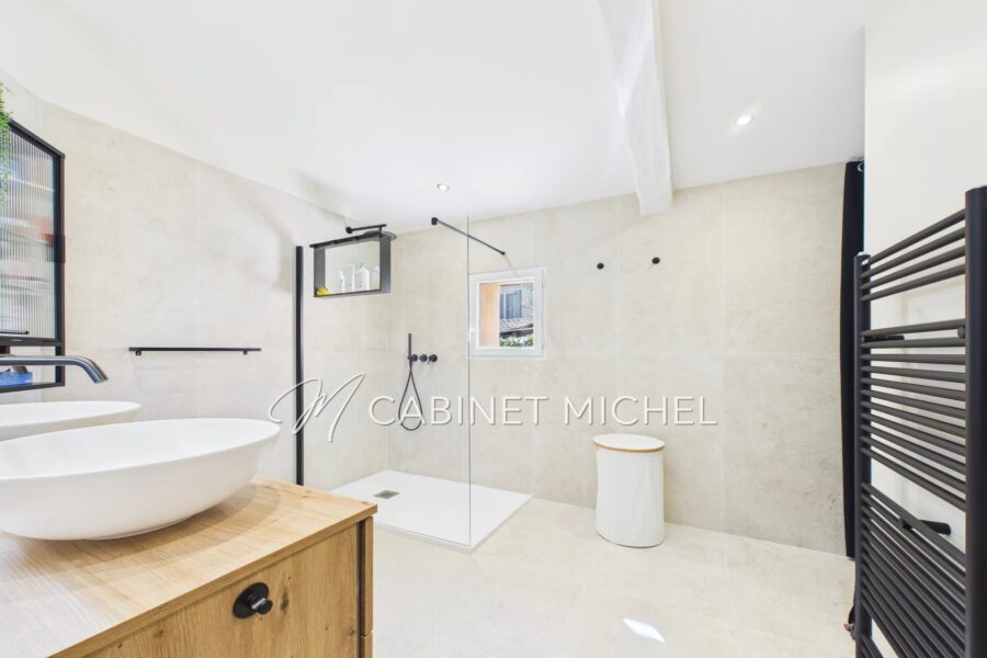 Maison à vendre à Le Rouret — Vue parc & jardin — photo 19