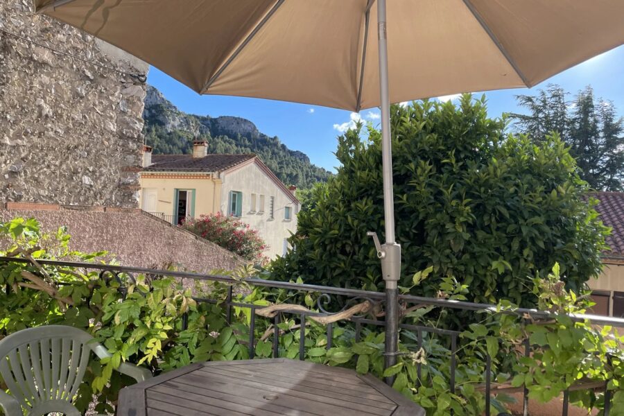 Maison à vendre à Tautavel — Vue montagne — photo 1