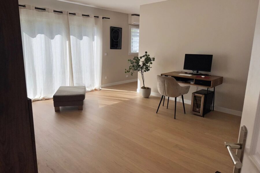 Maison à vendre à Les Adrets-de-l&rsquo;Estérel — Vue montagne — photo 37