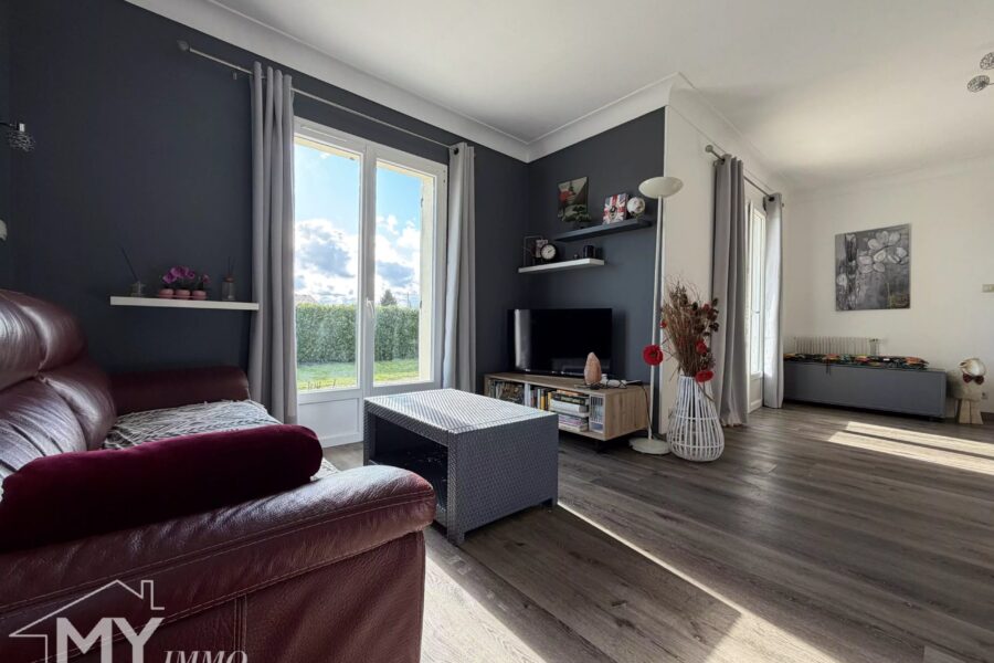 Maison à vendre à Saint-Antoine-de-Breuilh — Vue parc & jardin — photo 9