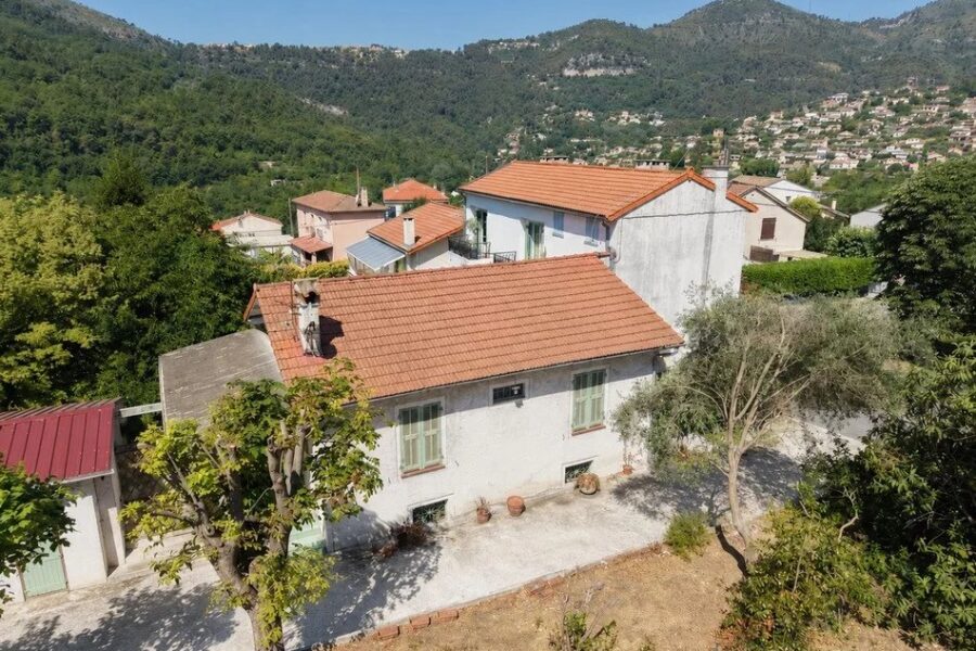 Maison à vendre à Tourrette-Levens — Vue montagne — photo 1