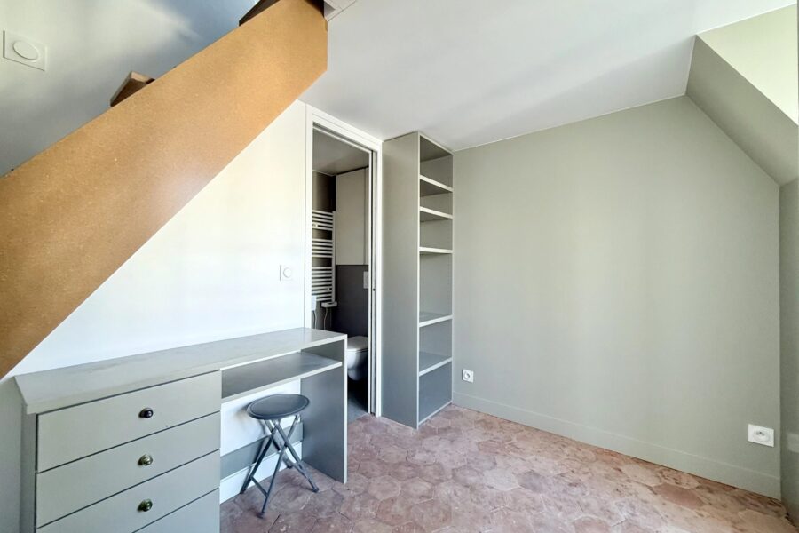 Appartement à vendre à Paris 9e arrondissement — Vue sur la ville — photo 6