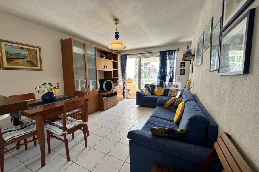 Appartement à vendre à Menton — Vue sur la ville — photo 2