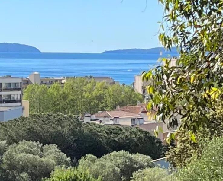 Maison à vendre à Le lavandou — Vue mer — photo 2