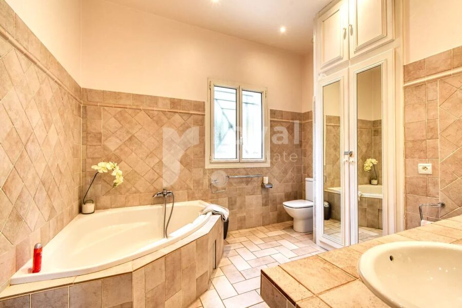 Maison à vendre à Mougins — Vue montagne — photo 16