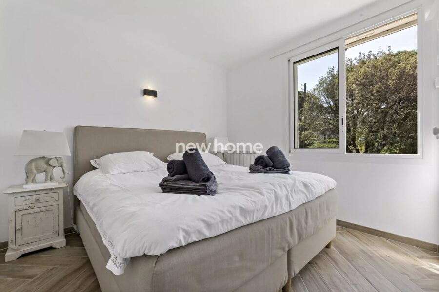Maison à vendre à Sainte-Maxime — Vue montagne — photo 34