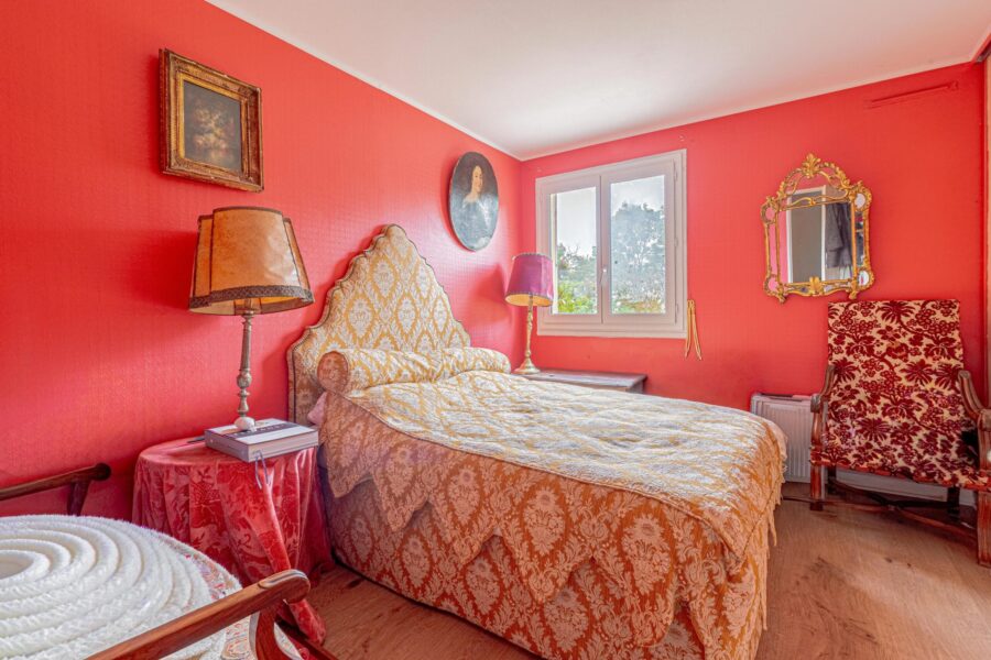 Maison à vendre à Louveciennes — Vue parc & jardin — photo 17