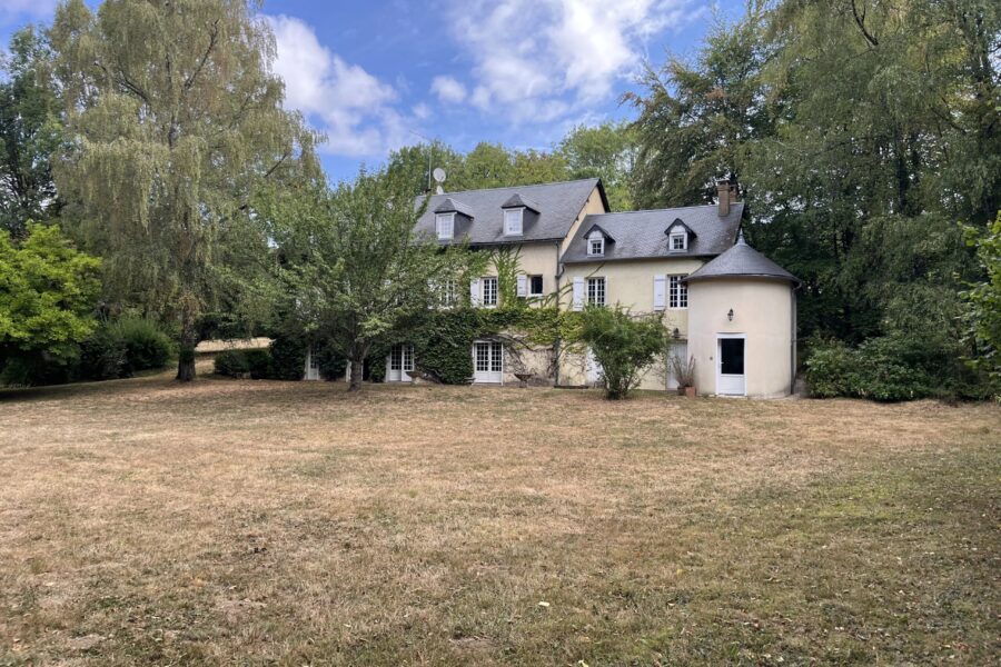 Maison à vendre à Saint-Léger-de-Fougeret — Vue nature — photo 45