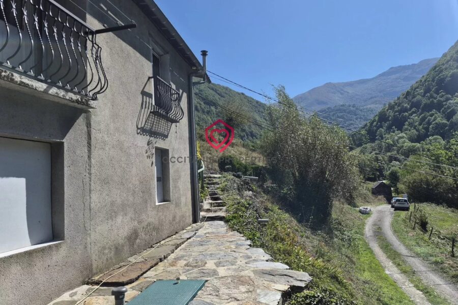 Maison à vendre à Le Port — Vue montagne — photo 3