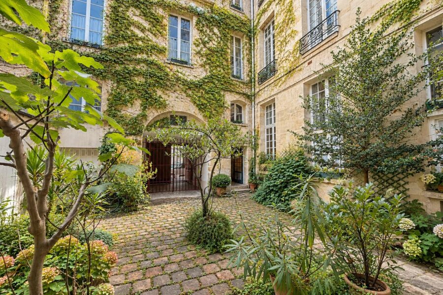 Appartement à vendre à Paris 4e arrondissement — Vue parc & jardin — photo 9
