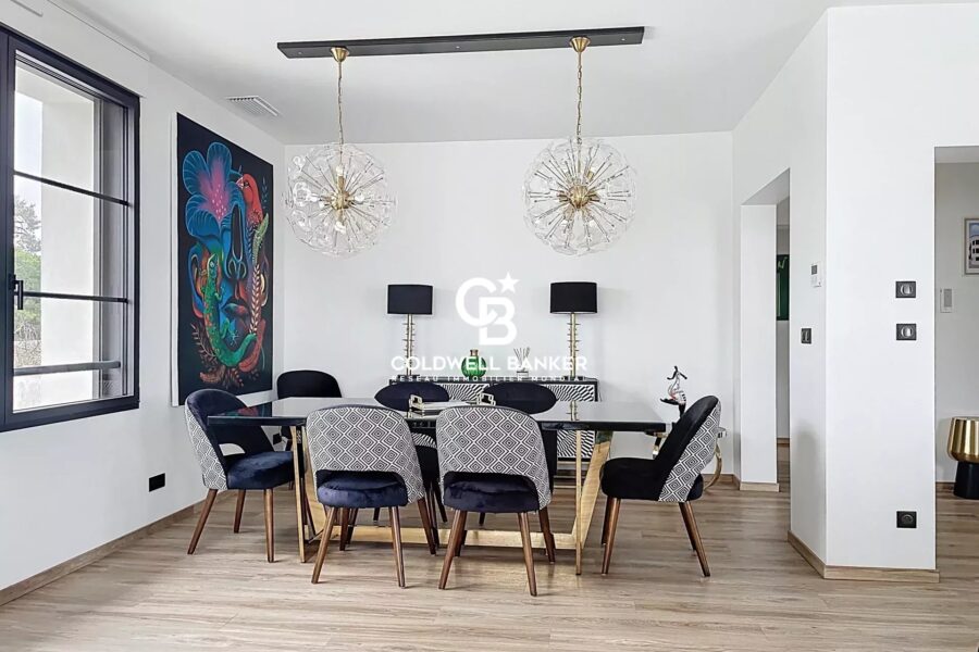 Maison à vendre à Saint-Georges-de-Didonne — Vue mer — photo 8
