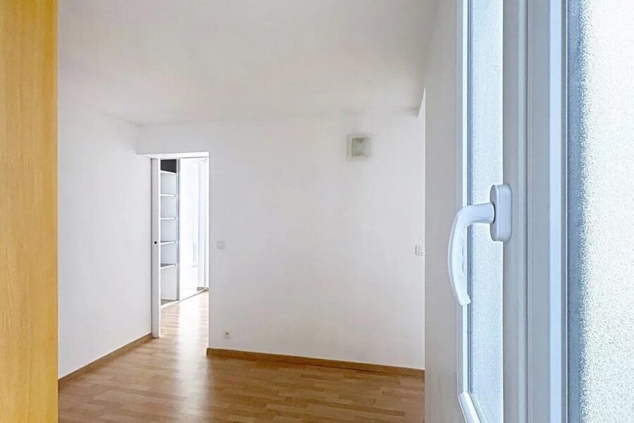 Appartement à vendre à Paris 8e arrondissement — Vue sur la ville — photo 3
