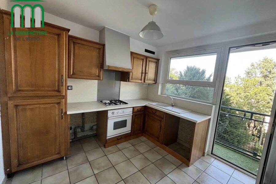 Appartement à vendre à Saint-Étienne — Vue nature — photo 10